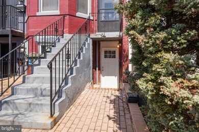 223 R St NW unit B, Washington, DC 20001 - photo 2