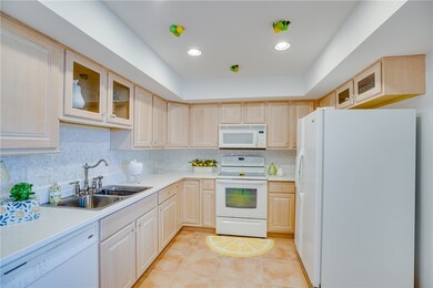 Bright, light kitchen!