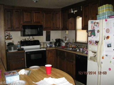 5927 Little Beane Store Rd, Seagrove, NC 27341 - photo 4