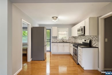 55 Morris St, East Orange, NJ 07017 - photo 4