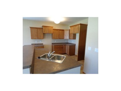 136 E Terrace Ct, Center Point, IA 52213 - photo 3