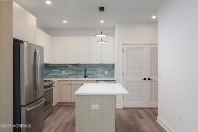 6 W End Ct unit 203, Long Branch, NJ 07740 - photo 3