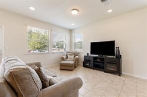 1001 Zodiac Ln unit 50, Round Rock, TX 78665 - photo 6