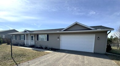 606 Tenth St W, Park Rapids, MN 56470 - photo 4