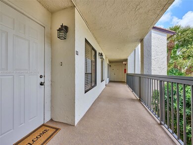 5380 Cedar Lake Dr unit 2040, Boynton Beach, FL 33437 - photo 2