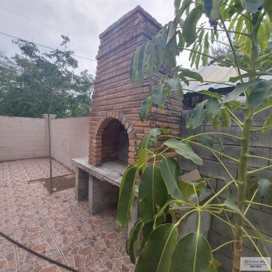 230 E Caffery Ave, Pharr, TX 78577 - photo 6