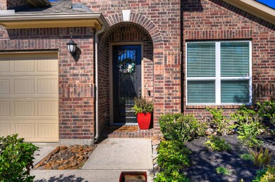 15626 Windsor Bluff Dr, Cypress, TX 77429 - photo 2