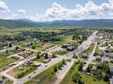 7955 S HWY 33