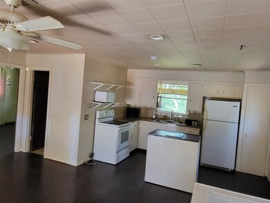 25940 Lakeview Dr, Hockley, TX 77447 - photo 3