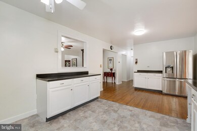 1102 Dundee Rd, Sykesville, MD 21784 - photo 5