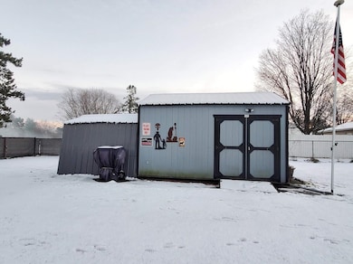 476 N Bridge St, Manawa, WI 54949 - photo 3