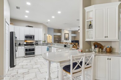 15-web-or-mls-Lookout Landing-015