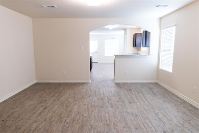 1302 Starling Ln, Ennis, TX 75119 - photo 4