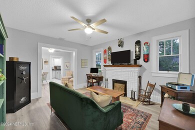 4703 Crescent St, Jacksonville, FL 32205 - photo 6