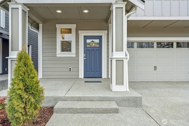 REPRESENTATION ONLY. Lot 26 is a presale. Photos are lot 41. Colors and features will vary.