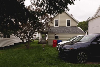 7 Cedar St, Saint Albans, VT 05478 - photo 3