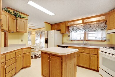 Kitchen alternate view