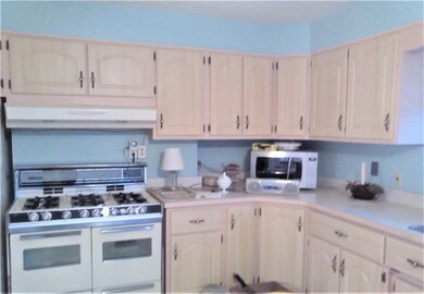partial view of kitchen