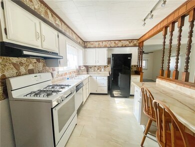 632 Ohio Ave, Midland, PA 15059 - photo 4