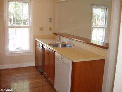 Kitchen - Kitchen open to dining room