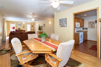 1020 Dining/Living