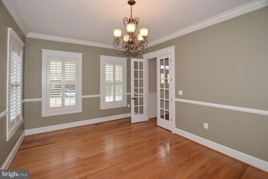 3522 Devon Dr, Falls Church, VA 22042 - photo 5