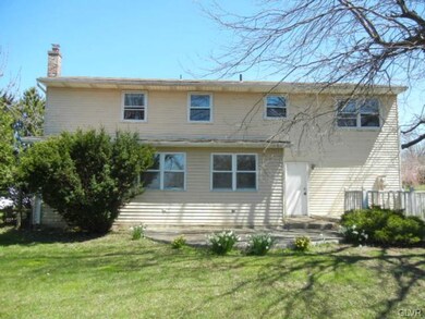 1704 Elmhurst Dr, Whitehall, PA 18052 - photo 2