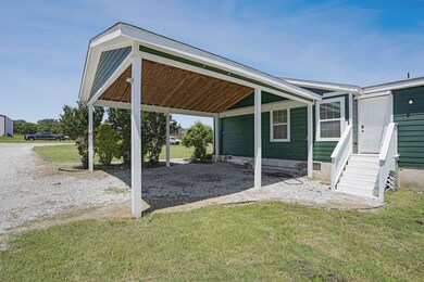 108 Mccrae Ln, Boyd, TX 76023 - photo 3