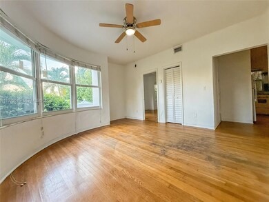 315 W 28th St unit 1, Miami Beach, FL 33140 - photo 2