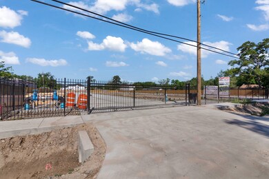 8903 - 8917 Knoll Leaf St, Houston, TX 77080 - photo 4