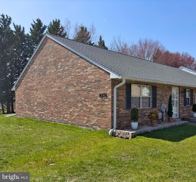 9274 Cherry Ln unit 82, Laurel, MD 20708 - photo 2