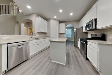 2223 Brown Oak Dr, Conroe, TX 77304 - photo 6