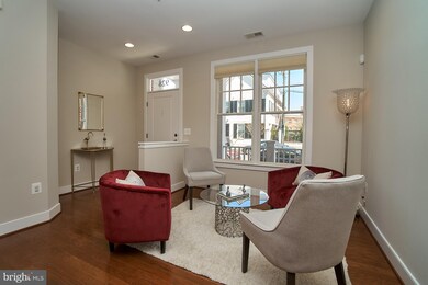 928 N Columbus St, Alexandria, VA 22314 - photo 6