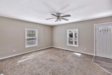 114 W 3rd St, Williamston, SC 29697 - photo 7