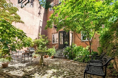 337 W 20th St unit 1B, New York, NY 10011 - photo 2