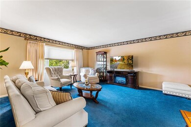 4602 Christina Dr, Whitehall, PA 18052 - photo 5