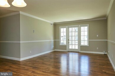 8353 Dunham Ct unit K, Springfield, VA 22152 - photo 3