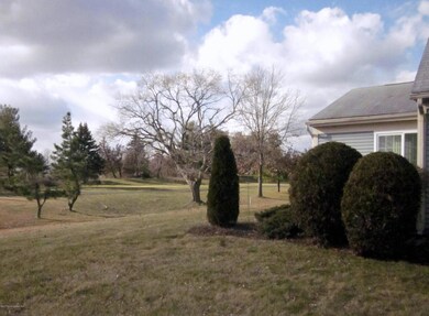 66B Yorkshire Dr, Monroe Township, NJ 08831 - photo 2