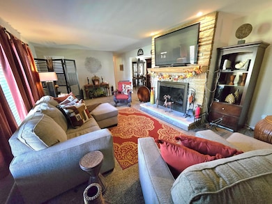 3715 Montclair Dr, Columbus, OH 43219 - photo 7