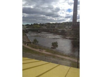 Island Terrace unit 125, Saco, ME 04072 - photo 4