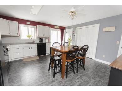 7 Tanglewood Dr, East Hampstead, NH 03826 - photo 3