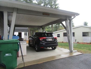 739 Daniel Shays Hwy, Athol, MA 01331 - photo 2