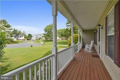 1284 Crossover Dr, Edgewater, MD 21037 - photo 3