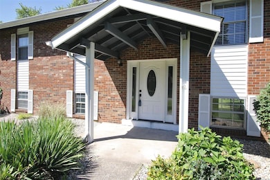 317 Bill Lou Dr, Collinsville, IL 62234 - photo 2