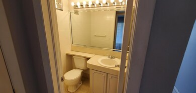 61 Coventry C, West Palm Beach, FL 33417 - photo 7