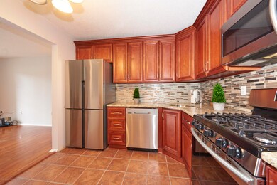 97 Players Cir unit G-1, Tinton Falls, NJ 07724 - photo 4