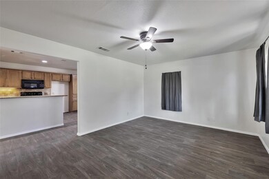 1313 Yates Dr, Hurst, TX 76053 - photo 2