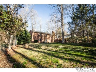 Large, Flat Back Yard
