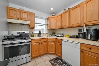 22-07 Parsons Blvd, Flushing, NY 11357 - photo 7