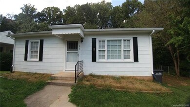 631 Hartness Rd, Statesville, NC 28677 - photo 2